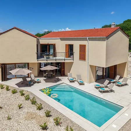 Olive Court Kras Villa Dobrinj