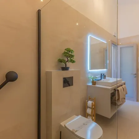 Olive Court Kras * Dobrinj
