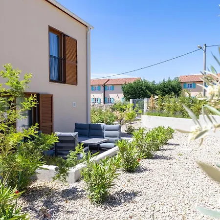 Villa Olive Court Kras *