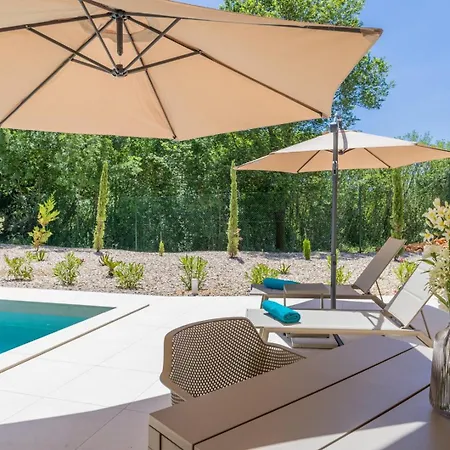 Villa Olive Court Kras