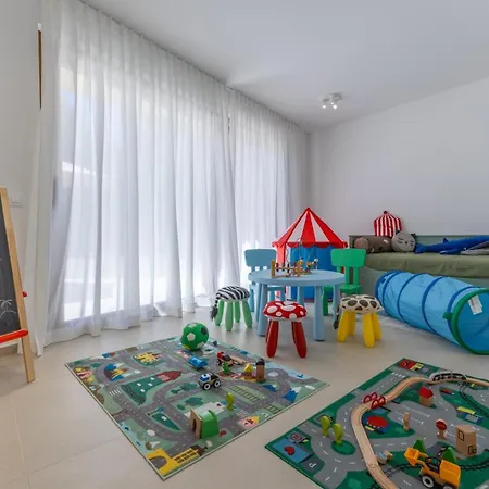 Villa Olive Court Kras