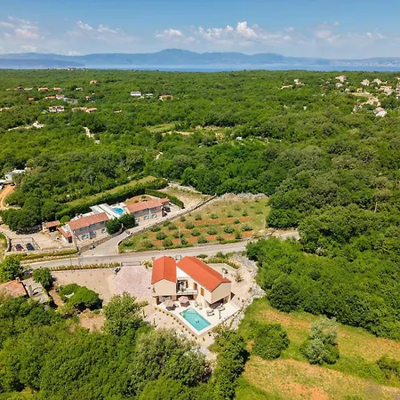 Olive Court Kras Villa Dobrinj